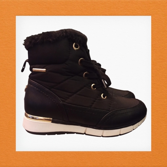 Women's shoes - Picture 2 of 4